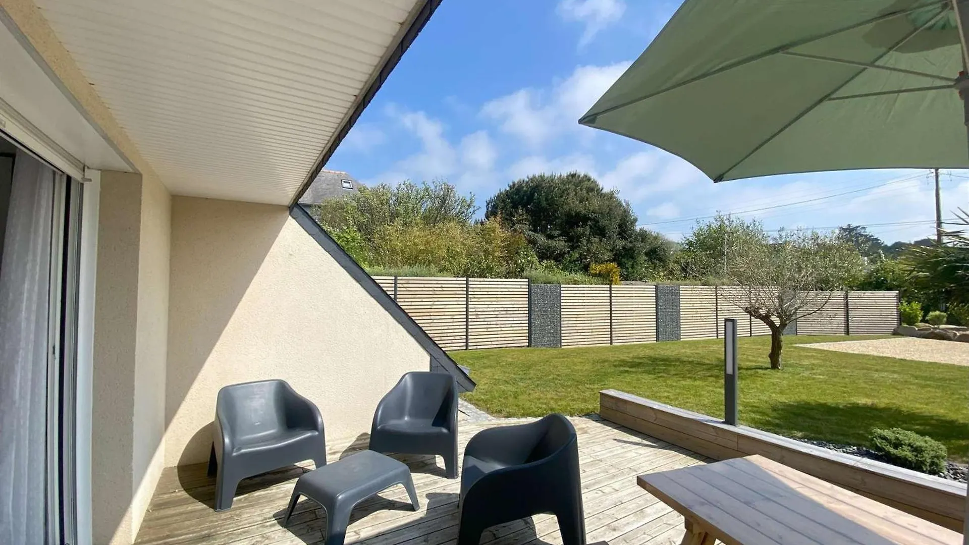 Maison Lumineuse Pres De La Plage - Jardin Prive, 3 Chambres, Equipements Bebe Inclus - Fr-1-542-57 Tregastel 0*,  France